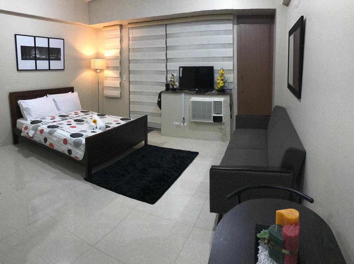 One Palm Tree Apartments Manila Exterior foto