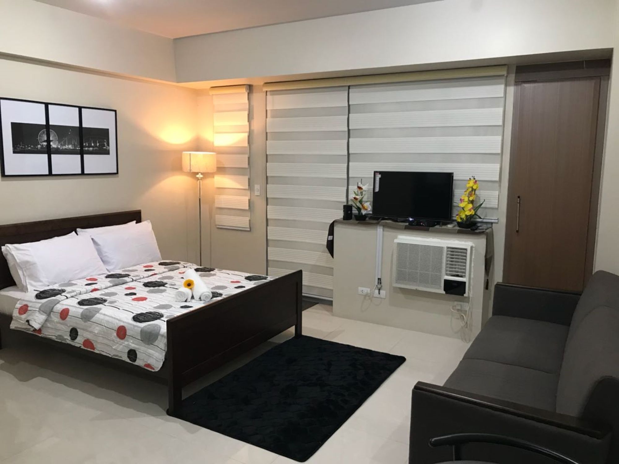 One Palm Tree Apartments Manila Exterior foto